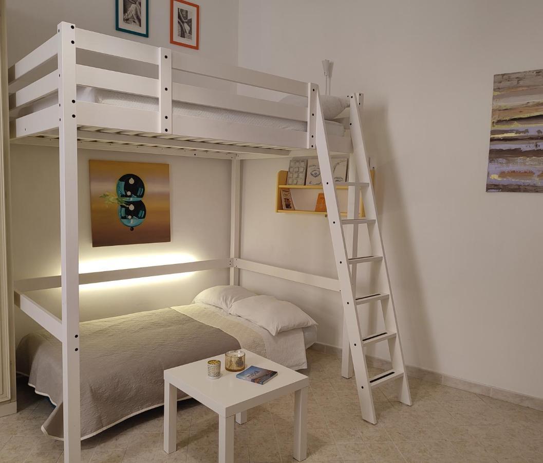 Donna Concetta Arthouse Apartment Napoli Bagian luar foto